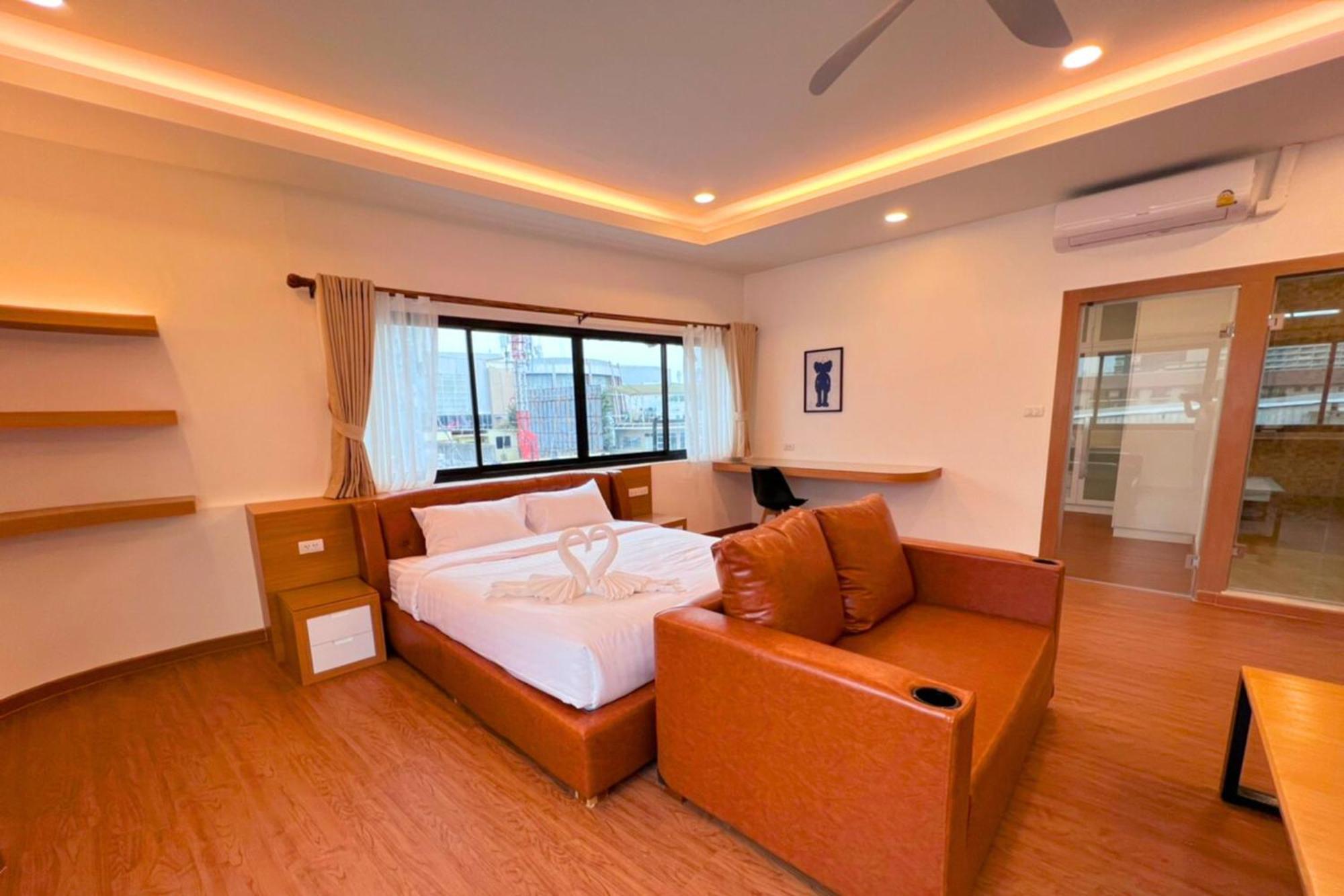 The Lodge Pattaya Luaran gambar