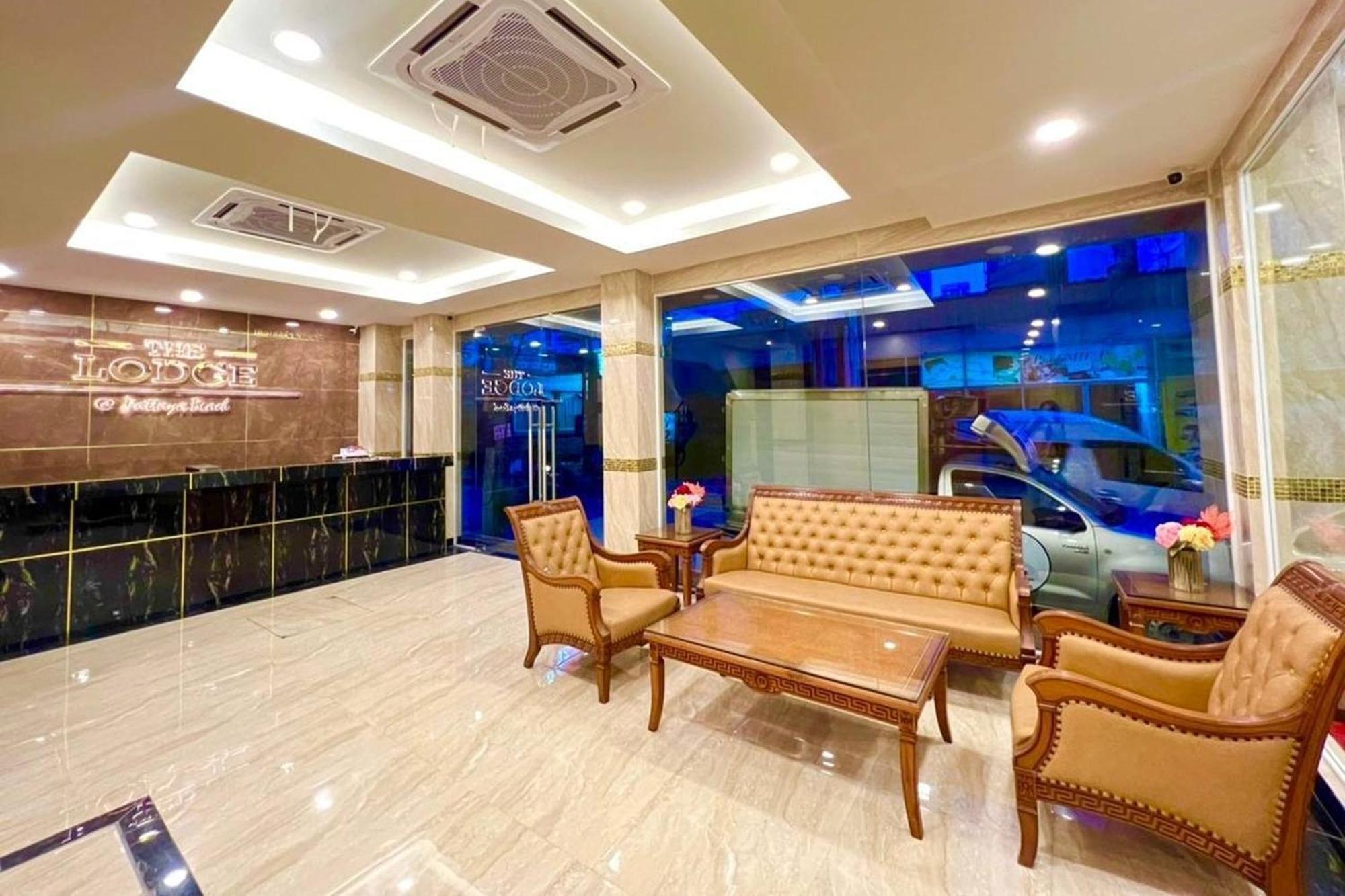 The Lodge Pattaya Luaran gambar
